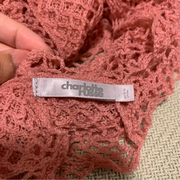 Pink ruffle scarf - Picture 2 of 2